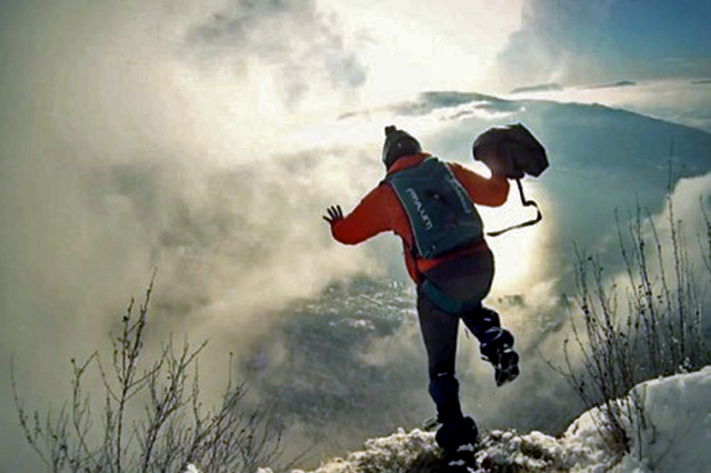 BASE jumping