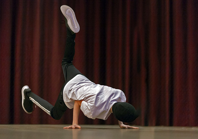 Breakdancing