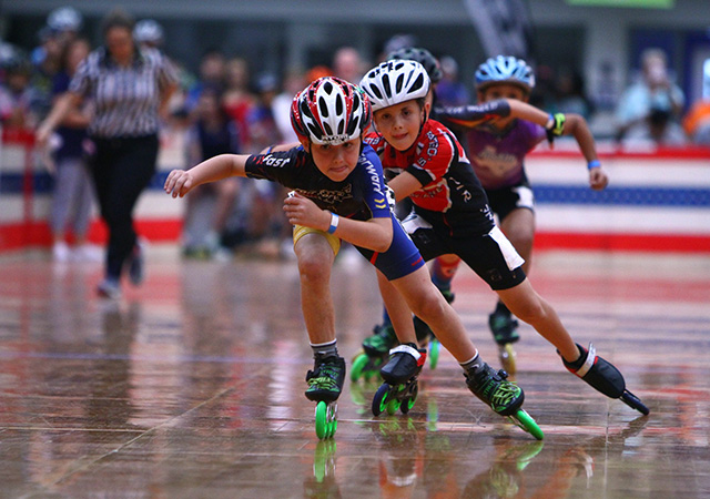 kids doing inline speed skating