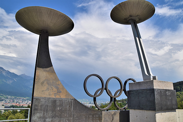 the Innsbruck double cauldrons of 1976