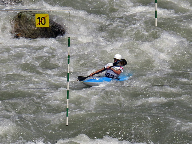 kayak slalom