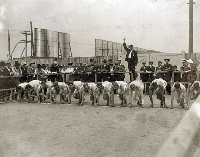 400m sprint start at the 1904 Olympic Games