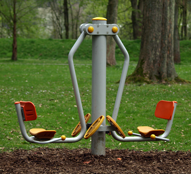 free park fitness equipment