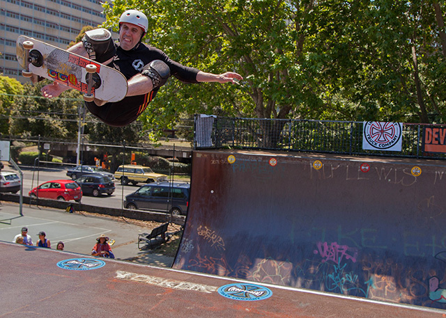 vert skateboarding ramp