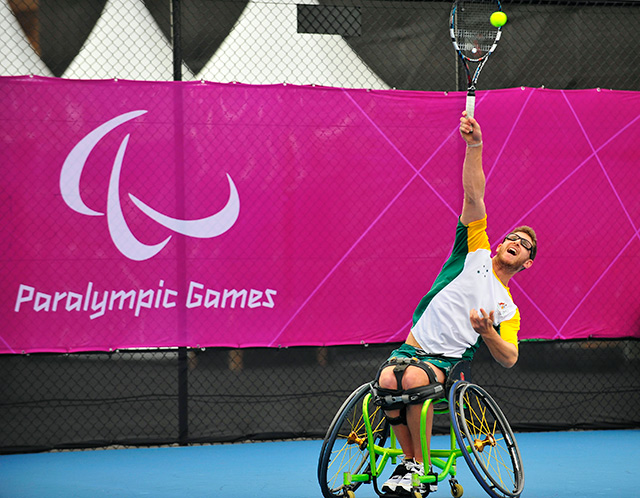 wheelchair tennis player