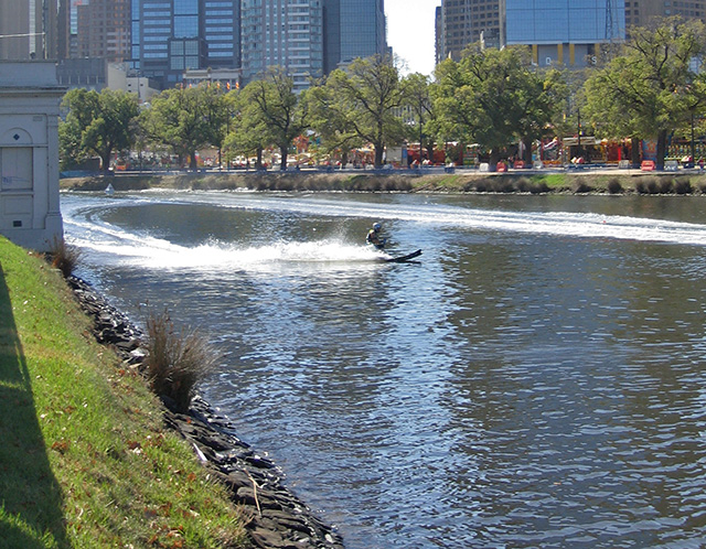 yarra river waterskiing